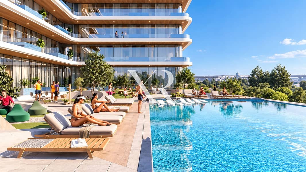 13 Luxury Infinity Pool Retreat. png