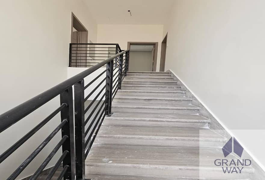 6 Well-Maintained 4BR Villa | Spacious I Great Value — photo 6