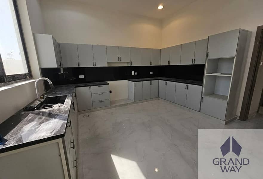 8 Well-Maintained 4BR Villa | Spacious I Great Value — photo 8