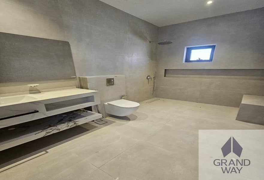 18 Well-Maintained 4BR Villa | Spacious I Great Value — photo 18