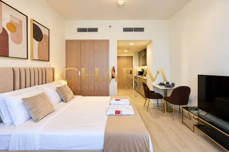 Studio de à à louer à Meydan, Dubai - Warm Modern Studio Apartment Interior. png Studio de à à louer à Meydan, Dubai - Warm Modern Studio Apartment Interior. png