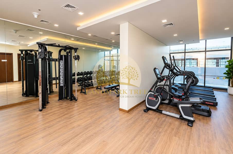 10 Upscale Empty Modern Fitness Center. png