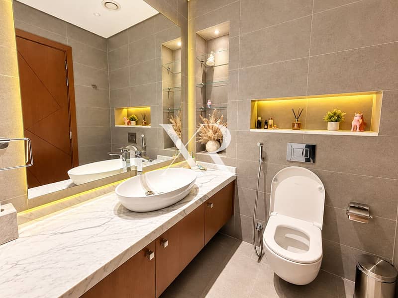 12 Warm Modern Luxury Bathroom. png