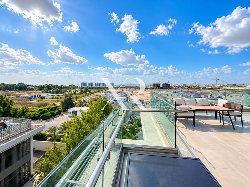 13 Modern Terrace Overlooking the Cityscape. png