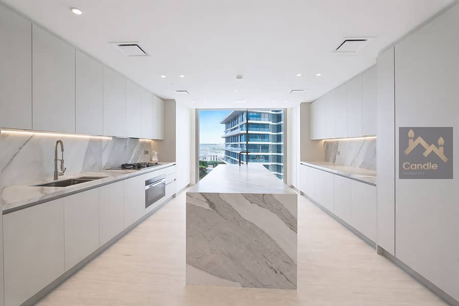 3 kitchen. jpg