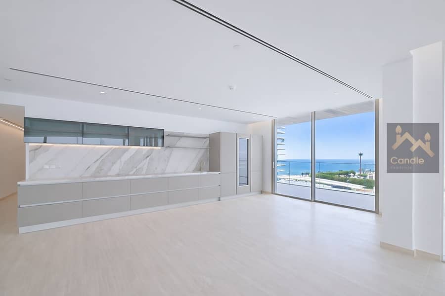 7 living room kitchen. jpg