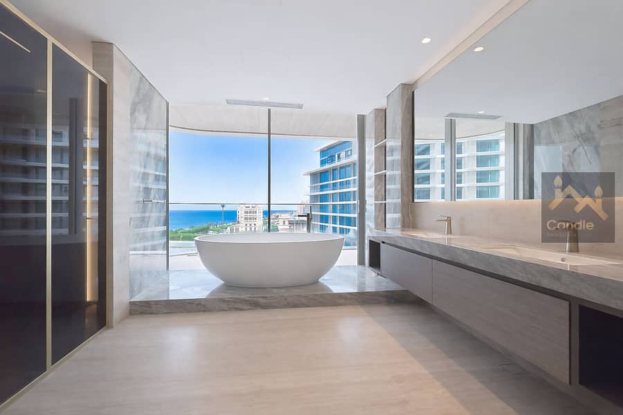 11 master bathroom. jpg