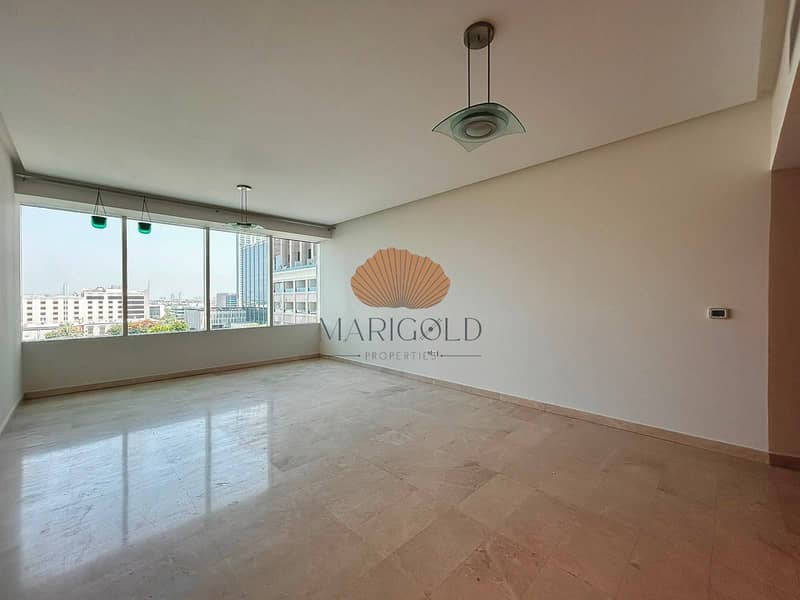 READY TO MOVE IN | WELL LIT | WELL MAINTAINED READY TO MOVE IN | WELL LIT | WELL MAINTAINED