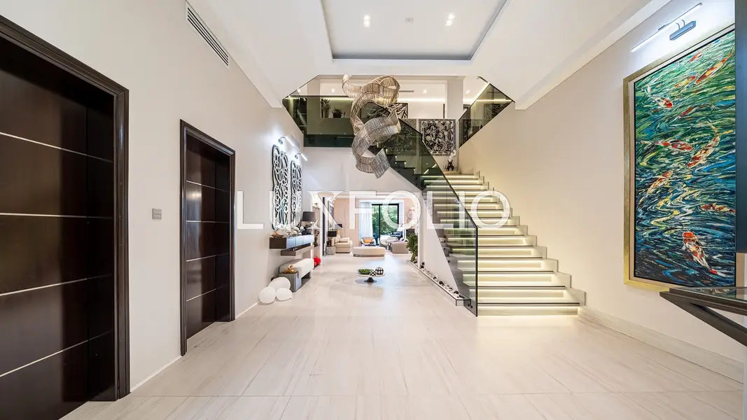 Fully Renovated | Large Plot | 6 Bedrooms