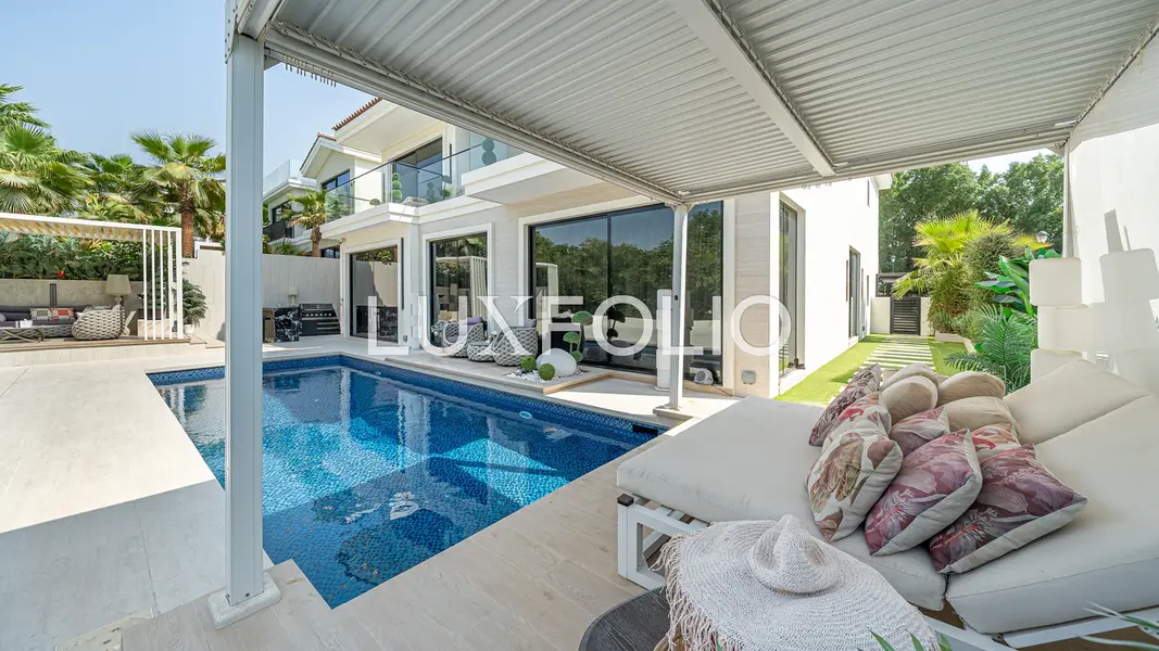 Fully Renovated | Large Plot | 6 Bedrooms
