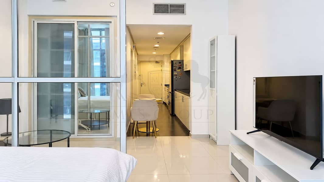 4 Minimalist Apartment Corridor with Glass Bedroom. png