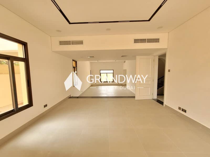 9 Spacious Villa I Private Garden I Prime Location — photo 9