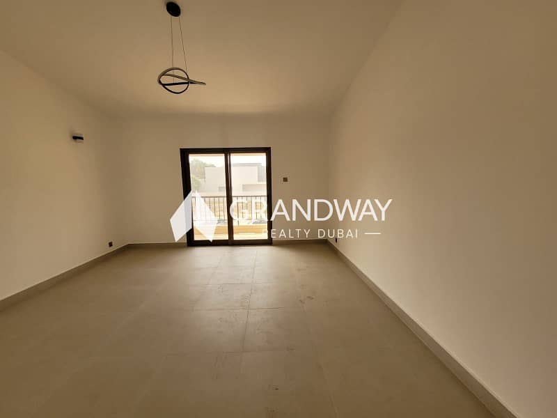13 Spacious Villa I Private Garden I Prime Location — photo 13