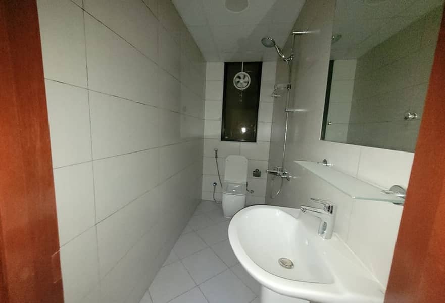 7 Elegant 3BR | Prime Location | Zabeel View — photo 7