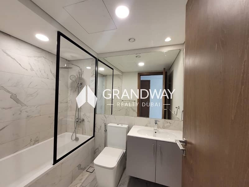 9 Exclusive 1BR Apartment I Spacious I Vacant — photo 9