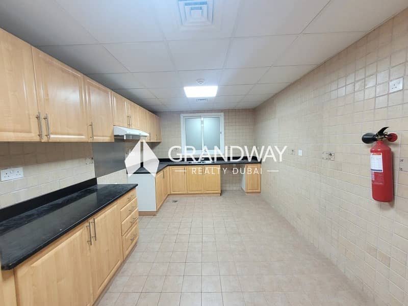 8 Stylish Apartment | Spacious | Prime Location — photo 8