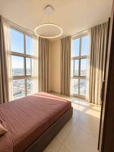 2 Schlafzimmer Hotel Apartment zum Miete in Al Furjan, Dubai - Sunlit Minimalist Bedroom Retreat. png 2 Schlafzimmer Hotel Apartment zum Miete in Al Furjan, Dubai - Sunlit Minimalist Bedroom Retreat. png