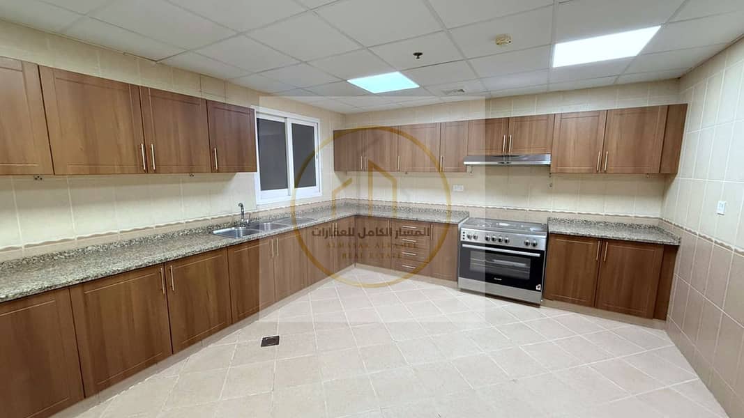 12 shqh-for-rent-4-bedroom-alkhan-alsharqh-property-07. jpg