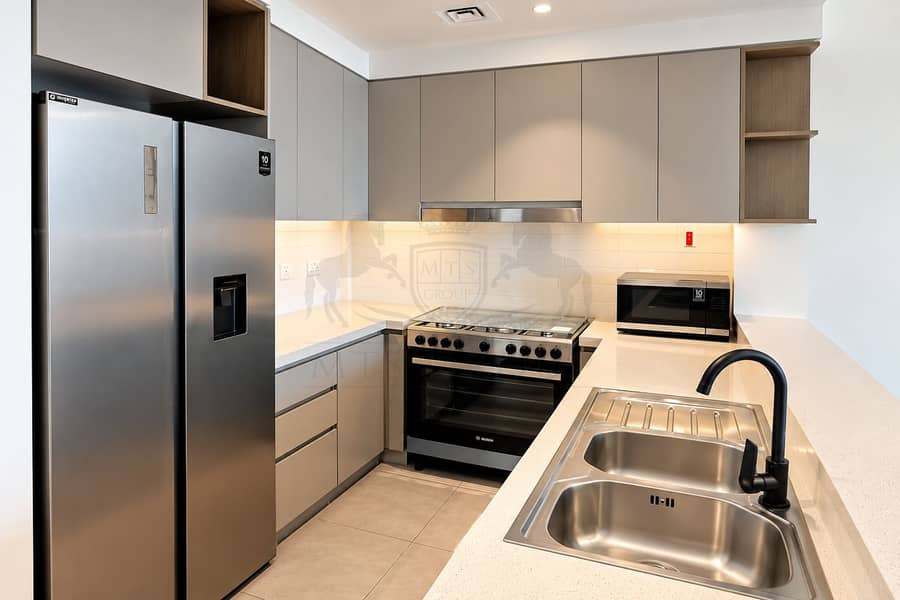 10 Modern Taupe U-Shaped Kitchen. png