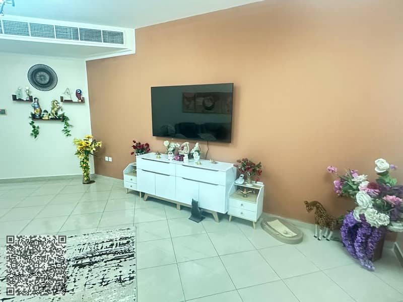 8 70f2bd68-d5f0-487c-967d-018bb85e9e92. jpg