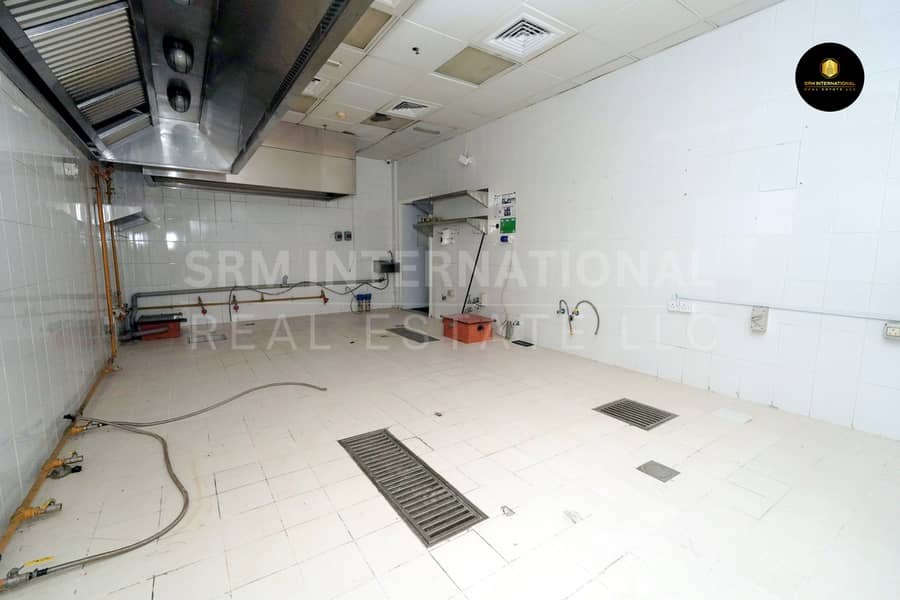 13 SRM01670 copy. jpg