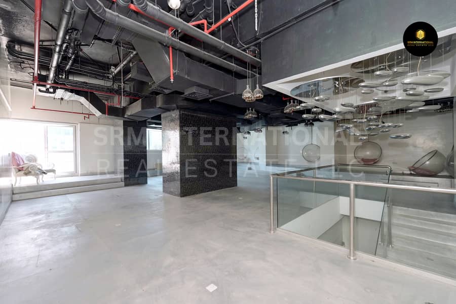 21 SRM01698 copy. jpg