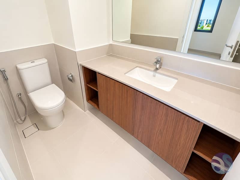 8 Modern Minimalist Bathroom Vanity. png