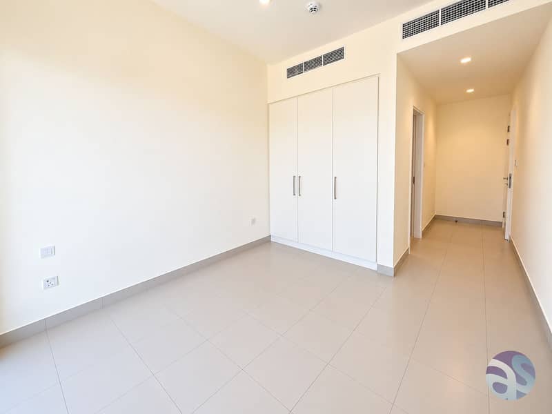 11 Bright Minimal Empty Bedroom Interior. png