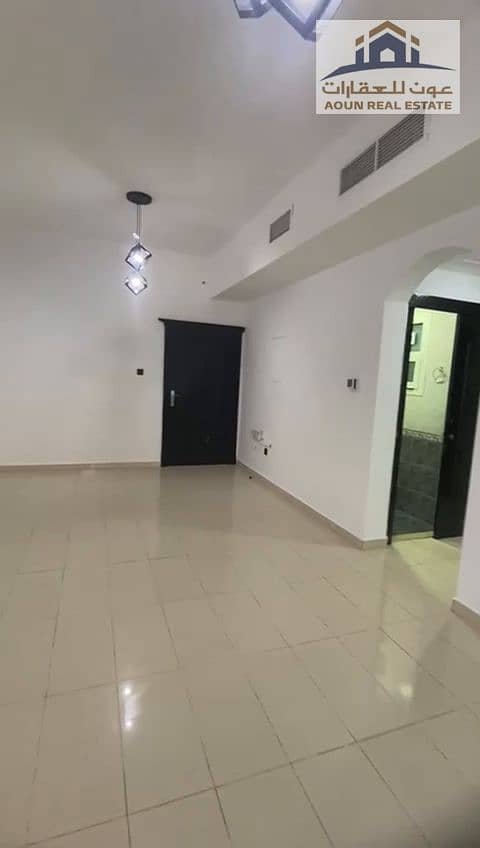 7 05_الصالة_من_الجهة_المقابلة. jpg
