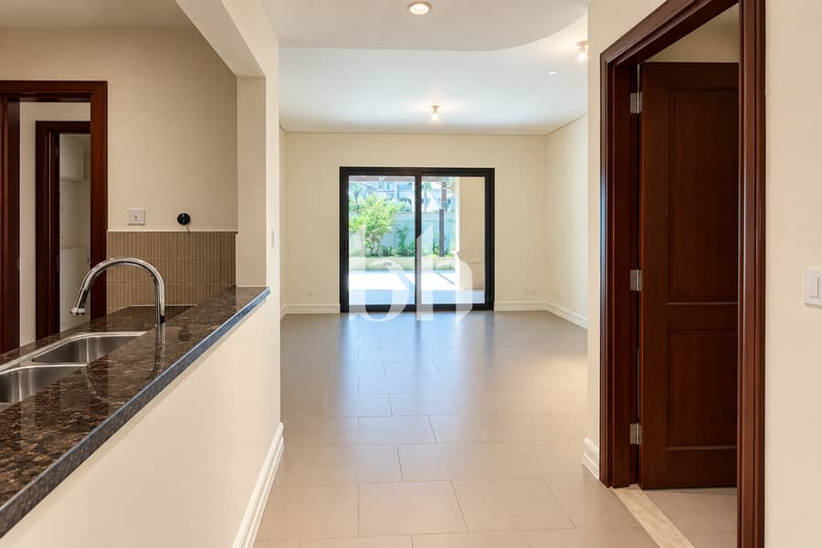 5 Brightbalancedhomeinterior 18