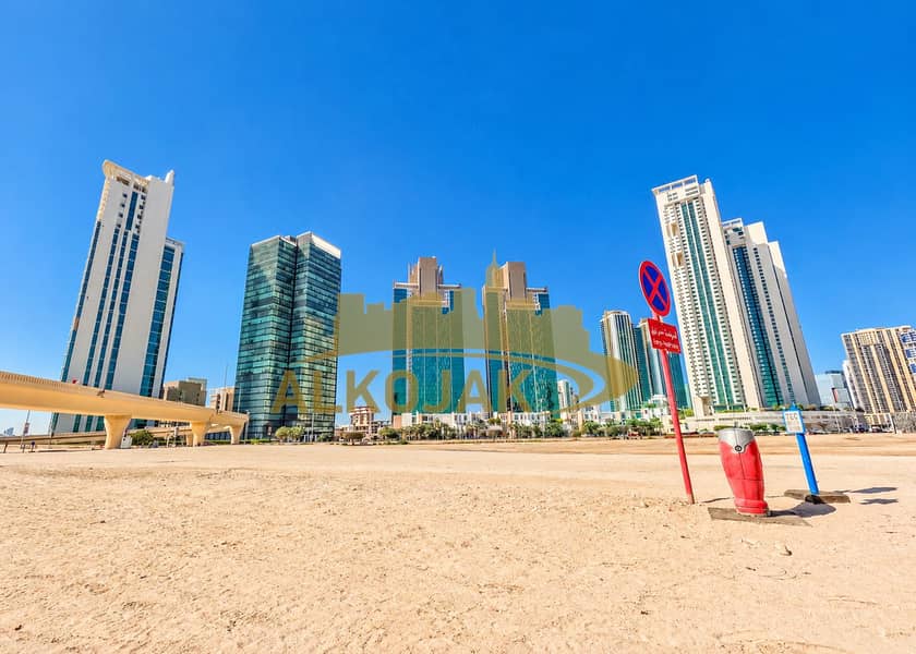 26 Sunny Urban Beach Skyline Panorama. png