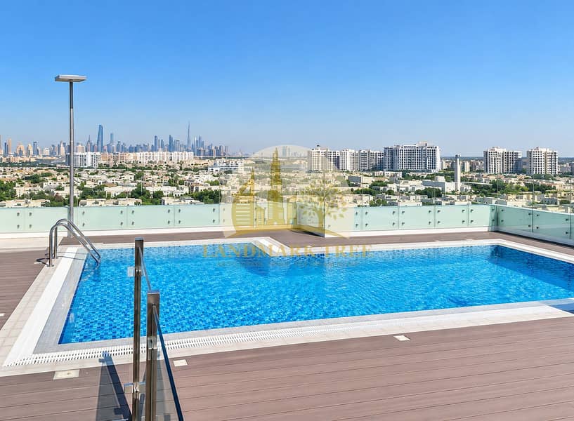 7 Rooftop Pool Overlooking the Skyline. png