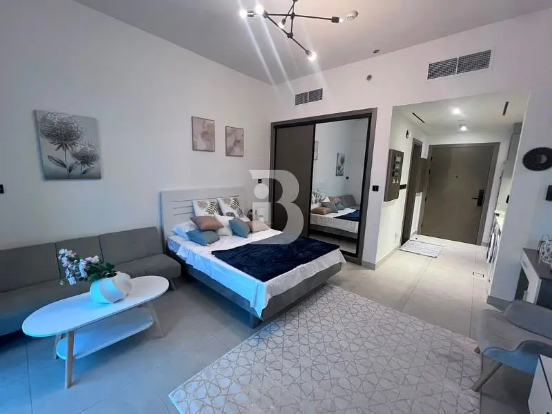 Fully Furnished Unit I Spacious | Vacant