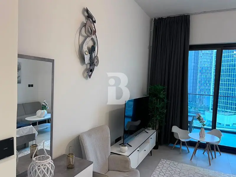 Fully Furnished Unit I Spacious | Vacant
