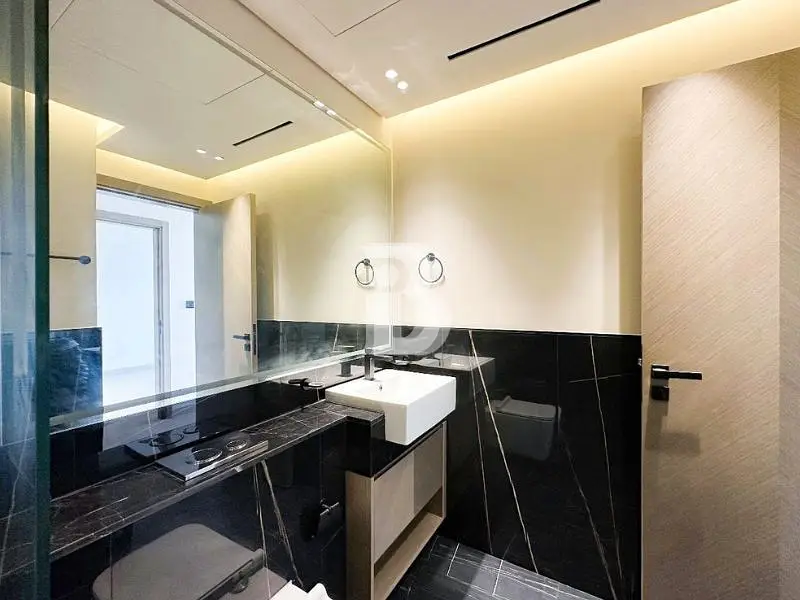 Fully Furnished Unit I Spacious | Vacant