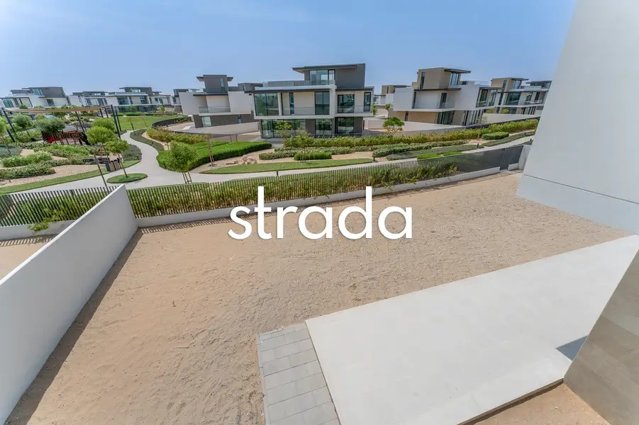 Vastu | Corner Unit | Huge Plot