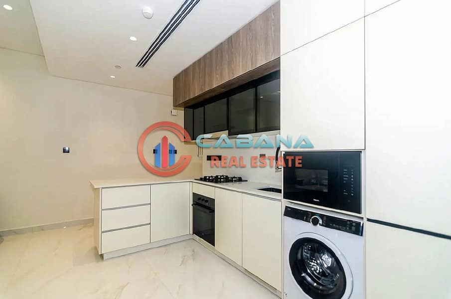 8 Kitchen2 - Edited. jpg