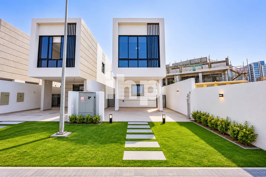 Luxury 3 BED | Spacious | Damac living