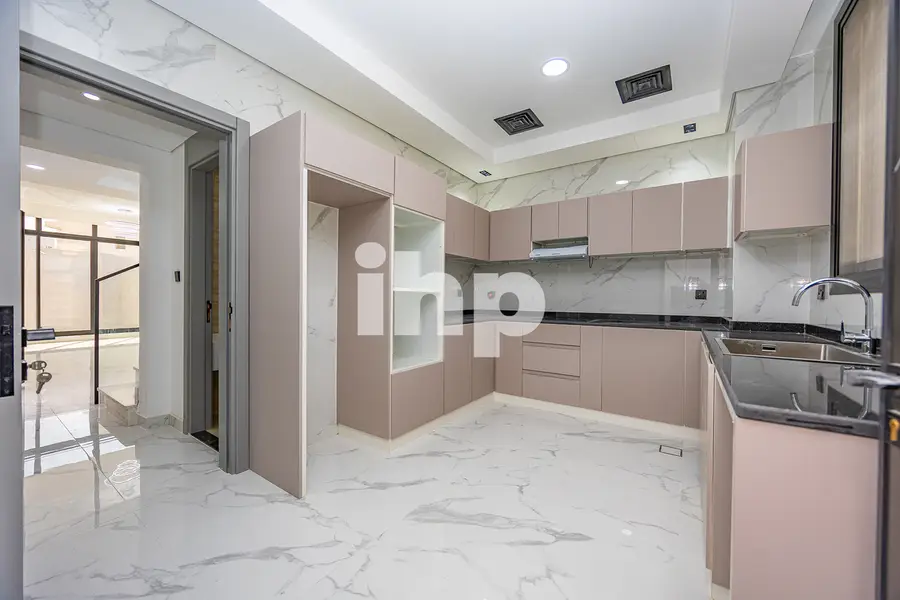 Luxury 3 BED | Spacious | Damac living
