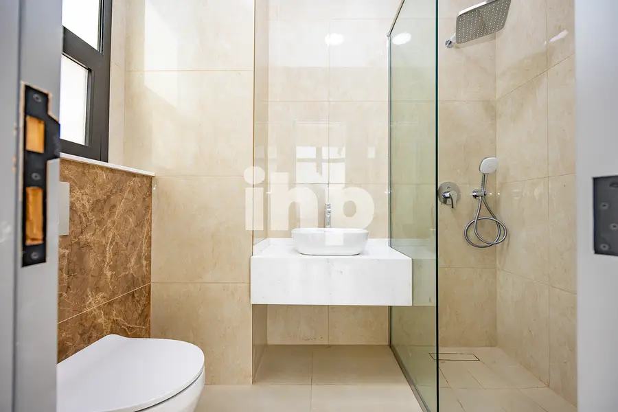 Luxury 3 BED | Spacious | Damac living