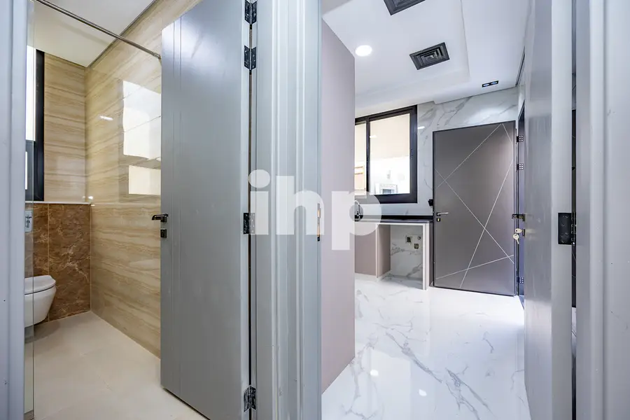 Luxury 3 BED | Spacious | Damac living