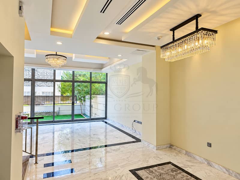 4 Empty Luxury Foyer with Marble Floors. png
