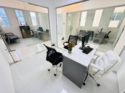 Office para en Alquiler en Deira, Dubai - 13a2de5c-a9fb-4ec7-94d9-37eb45b56394. jpg