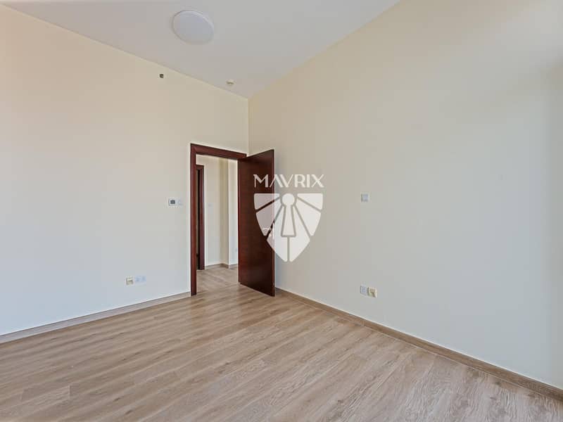 12 Image 12