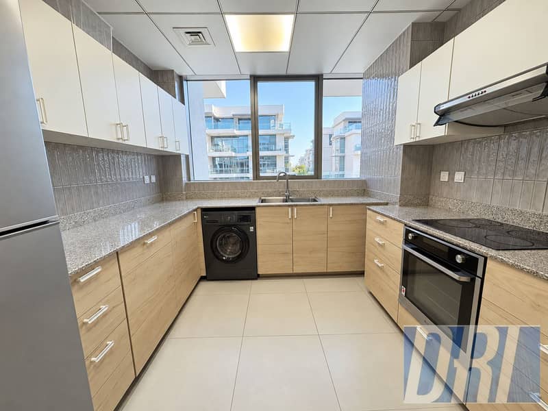 6 IMG_2463_unfurnished. png