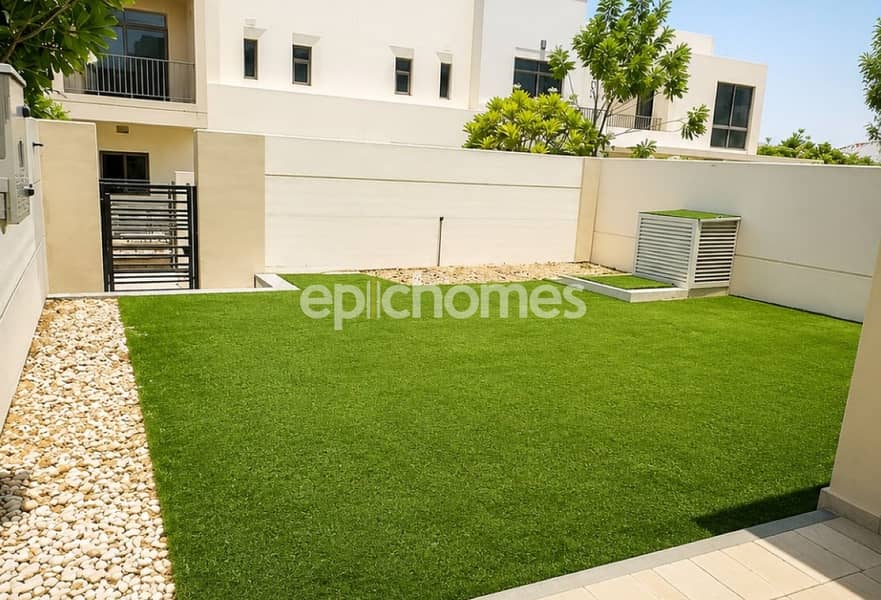 Vastu Compliant | Big Plot | On Pool & Park