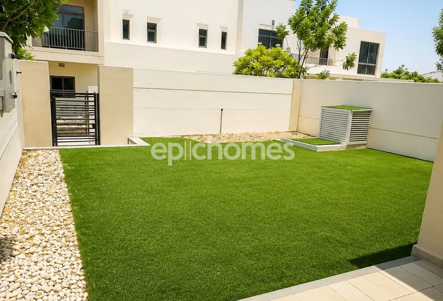 Vastu Compliant | Big Plot | On Pool & Park