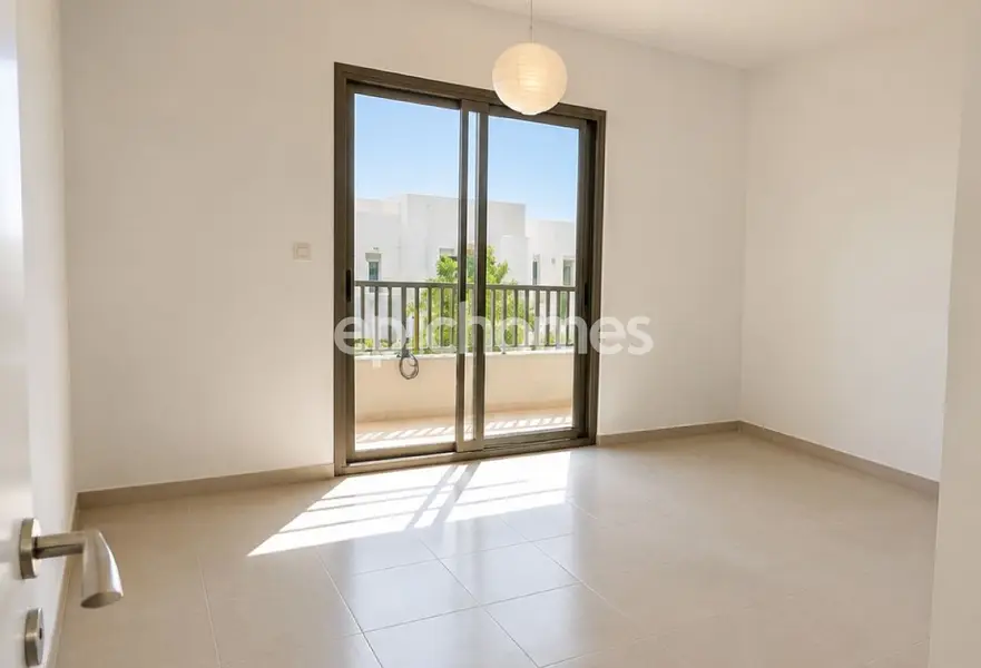 Vastu Compliant | Big Plot | On Pool & Park