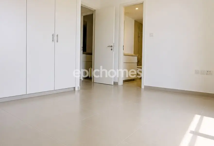 Vastu Compliant | Big Plot | On Pool & Park