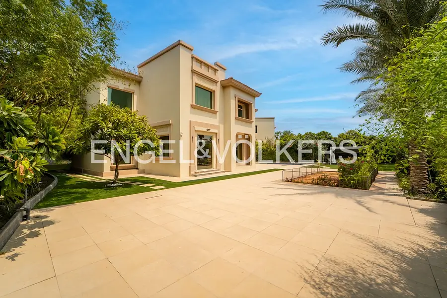 12,514sqft Plot | Prime Location | Vastu